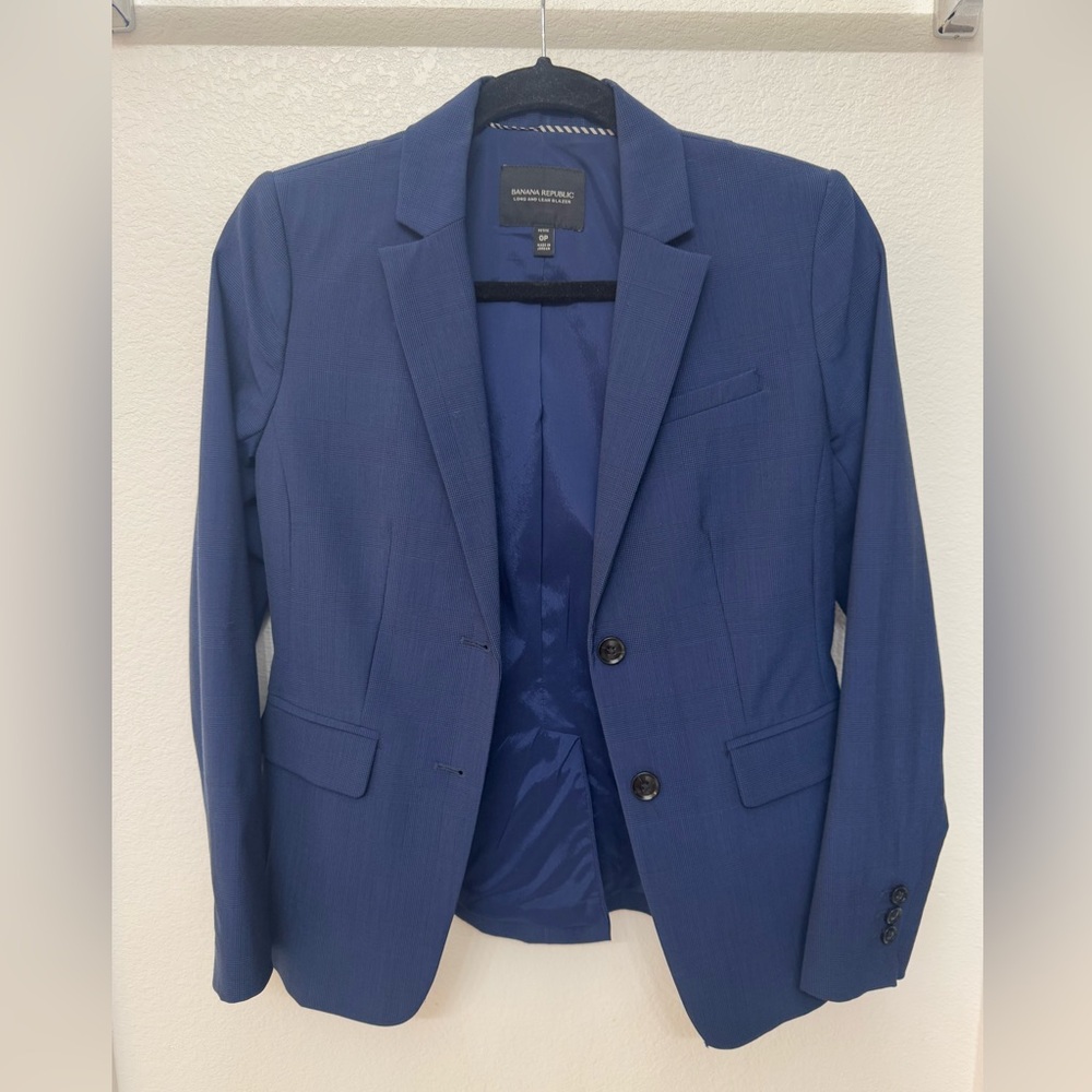 Banana Republic Blue blazer and matching pants (full suit) - size 0P